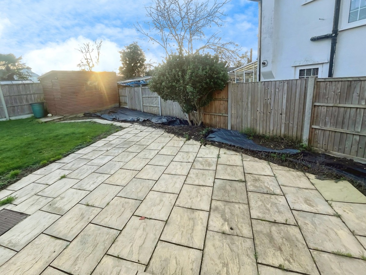 Penn Close, Greenford