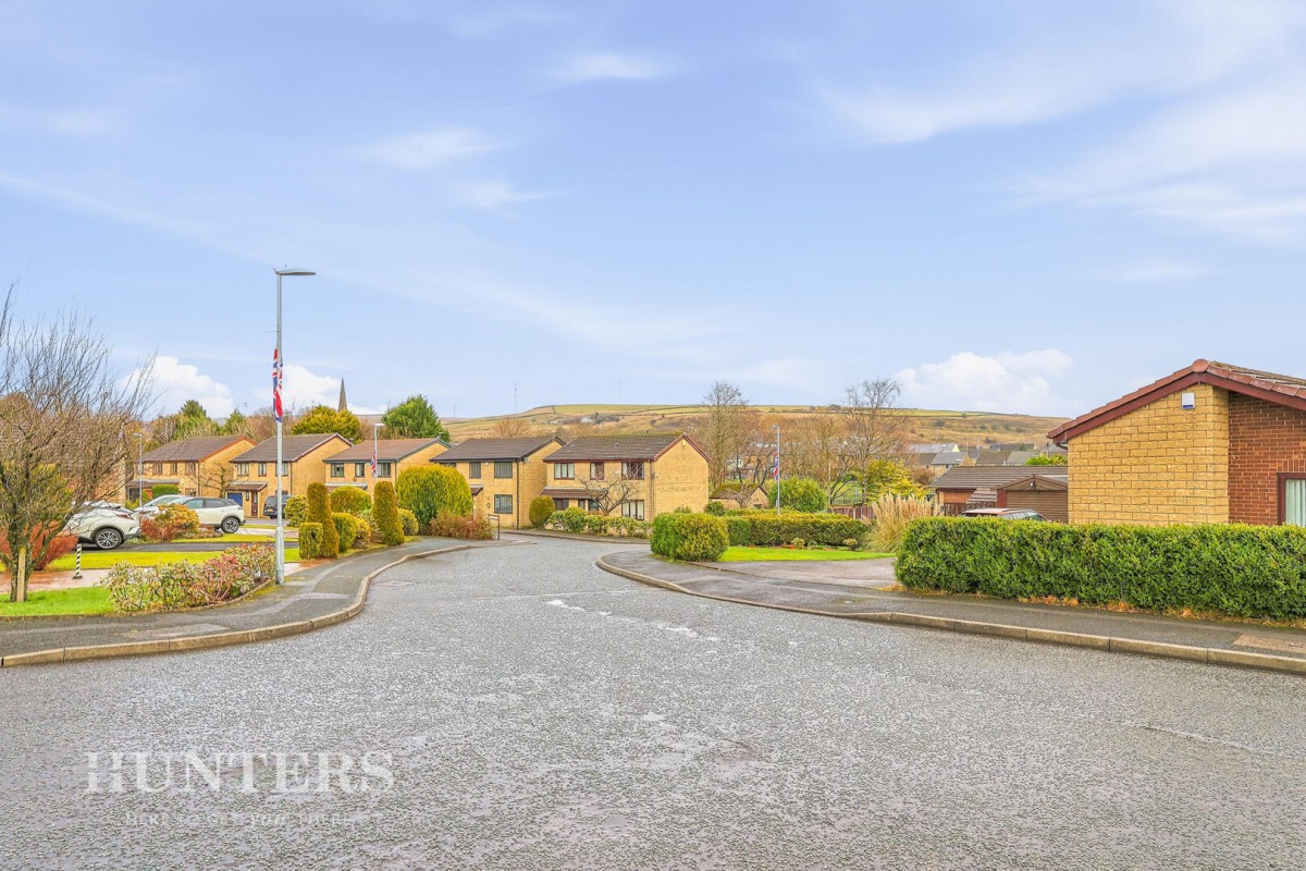 Cornbrook Close, Wardle, OL12 9NN