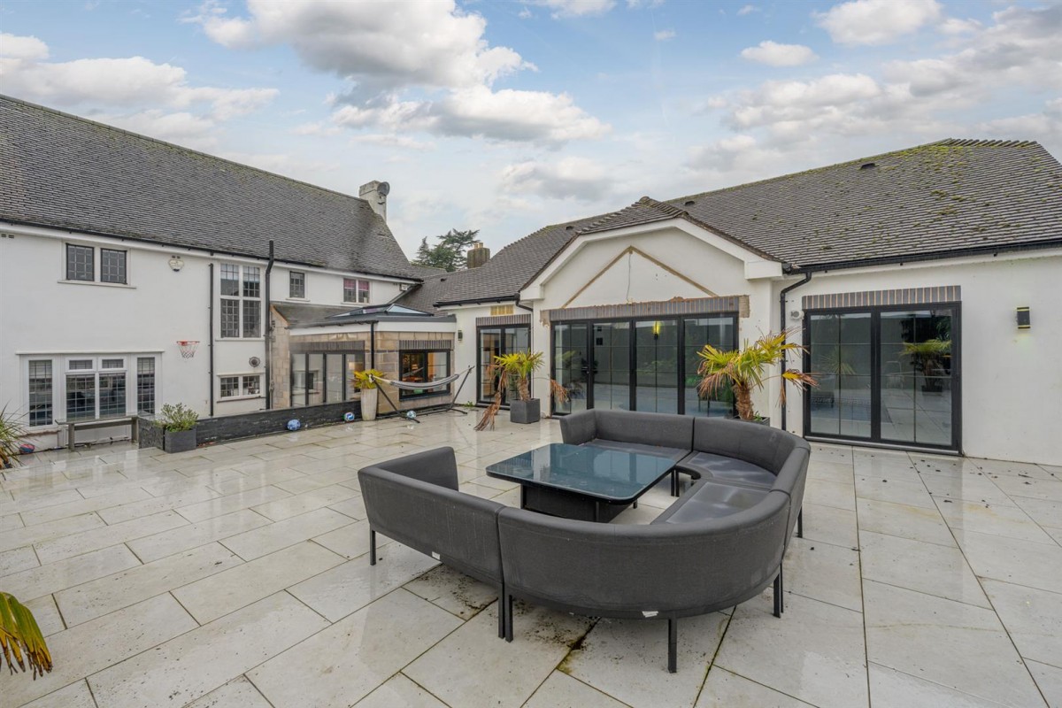 Stream Road, Kingswinford, DY6 9NW