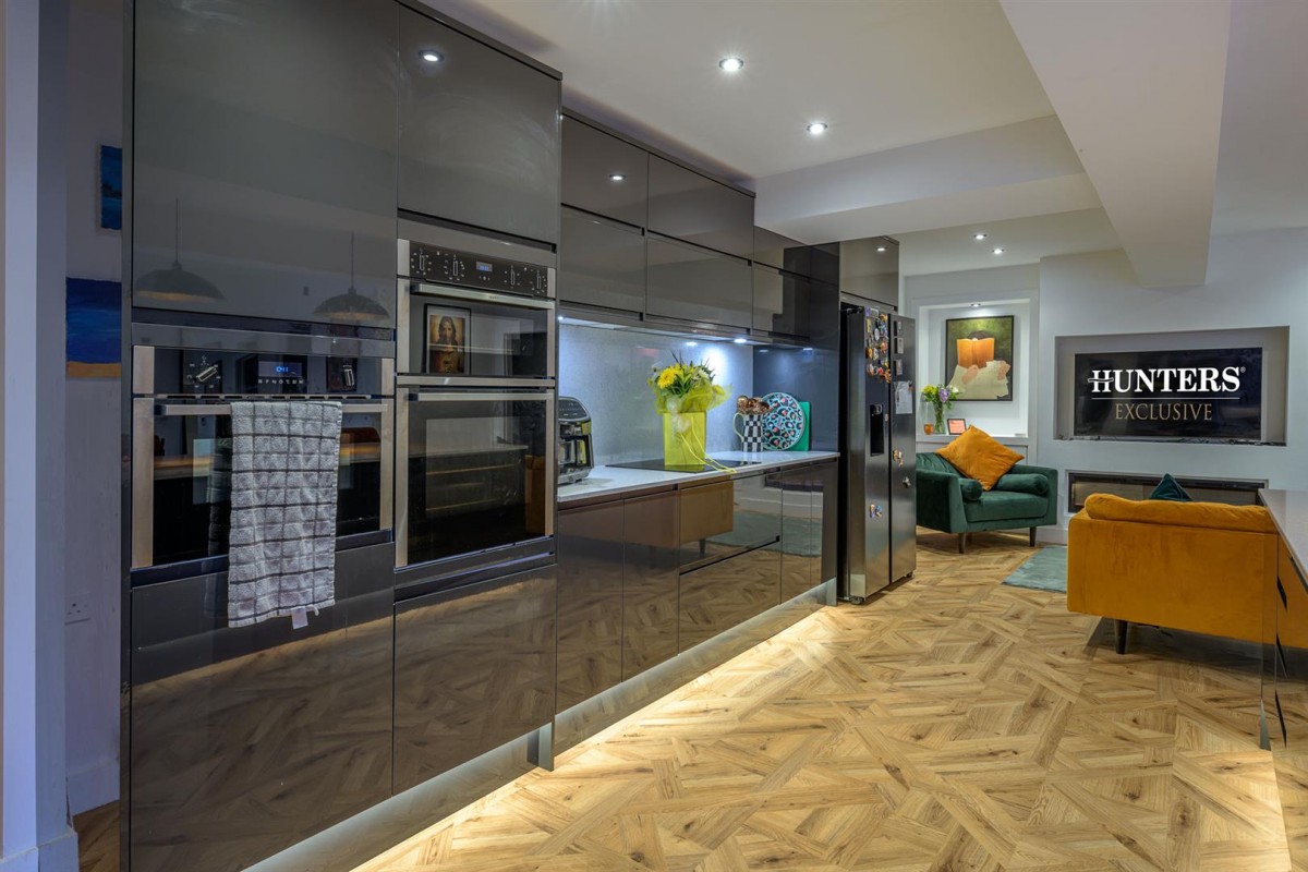 Stream Road, Kingswinford, DY6 9NW