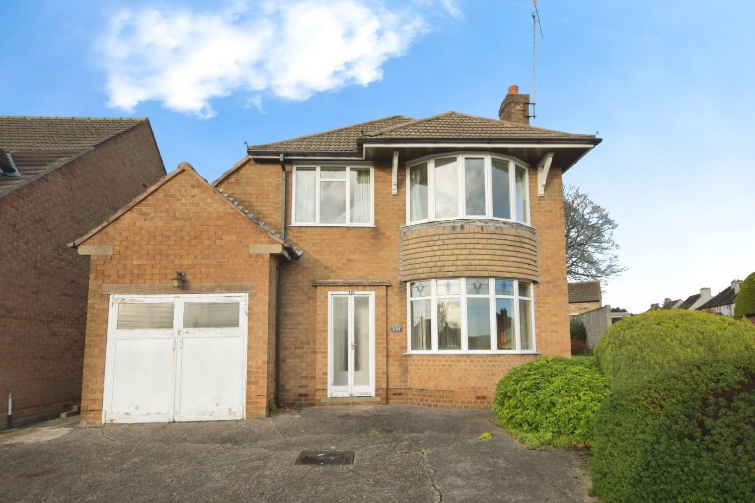 3 bedroom House for sale in Old Road, Brampton, Chesterfield, S40 3QL