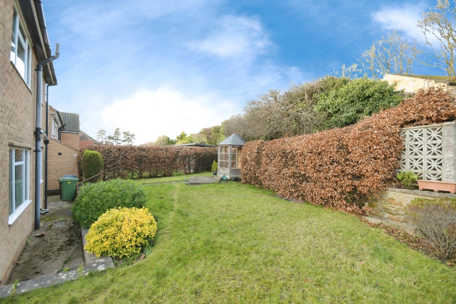 3 bedroom House for sale in Old Road, Brampton, Chesterfield, S40 3QL