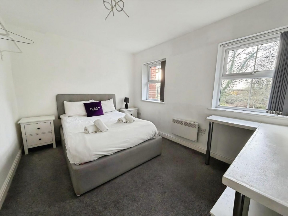 Peel Green Road, Eccles, Manchester, M30 7DT