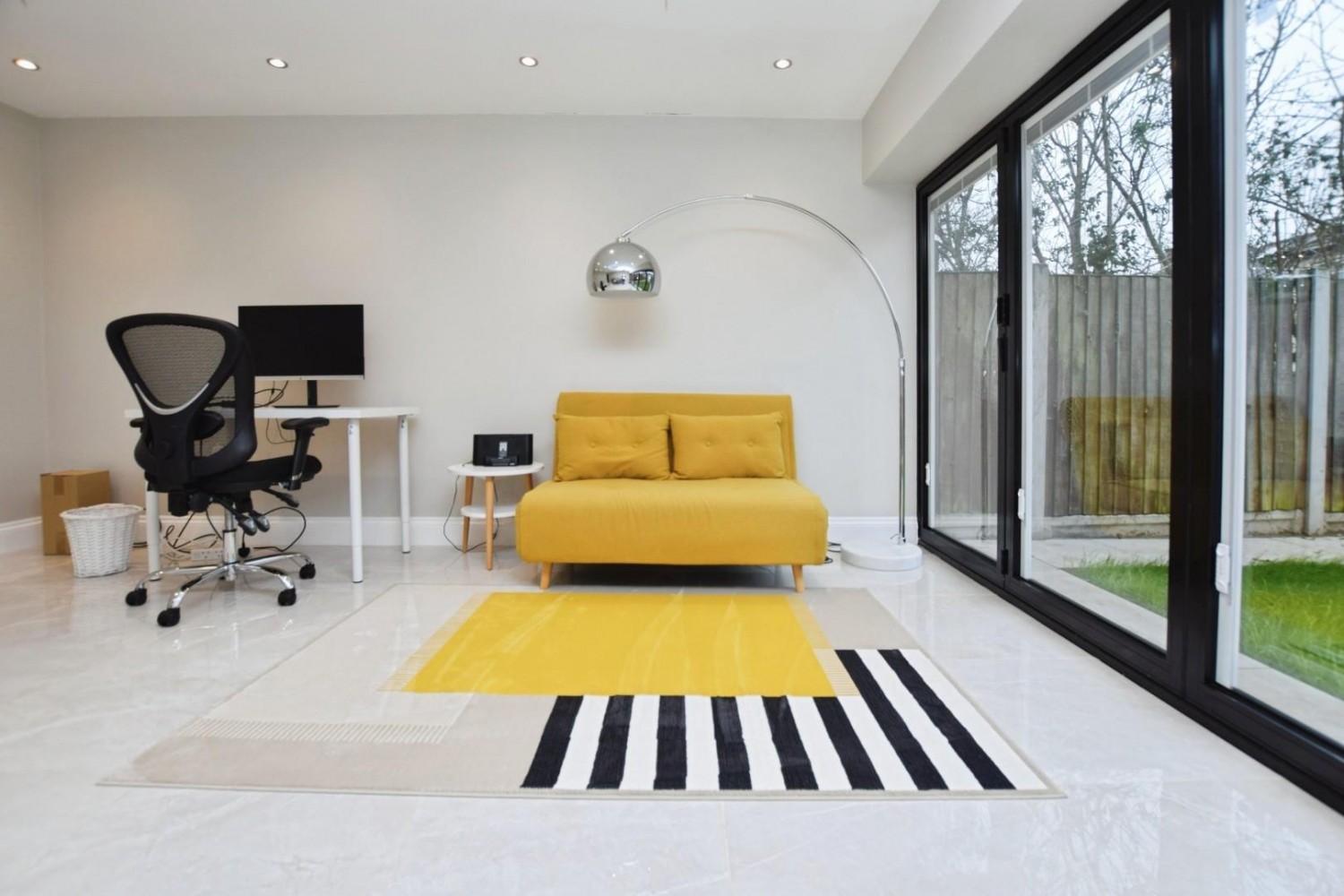 Laburnum Avenue, Hornchurch, RM12