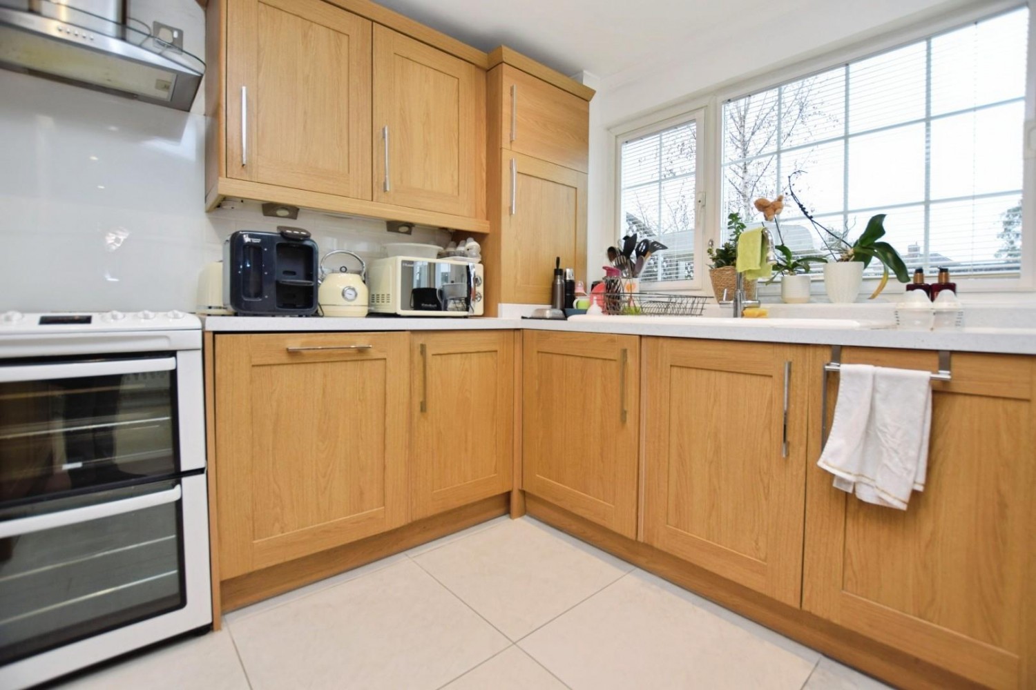 Laburnum Avenue, Hornchurch, RM12