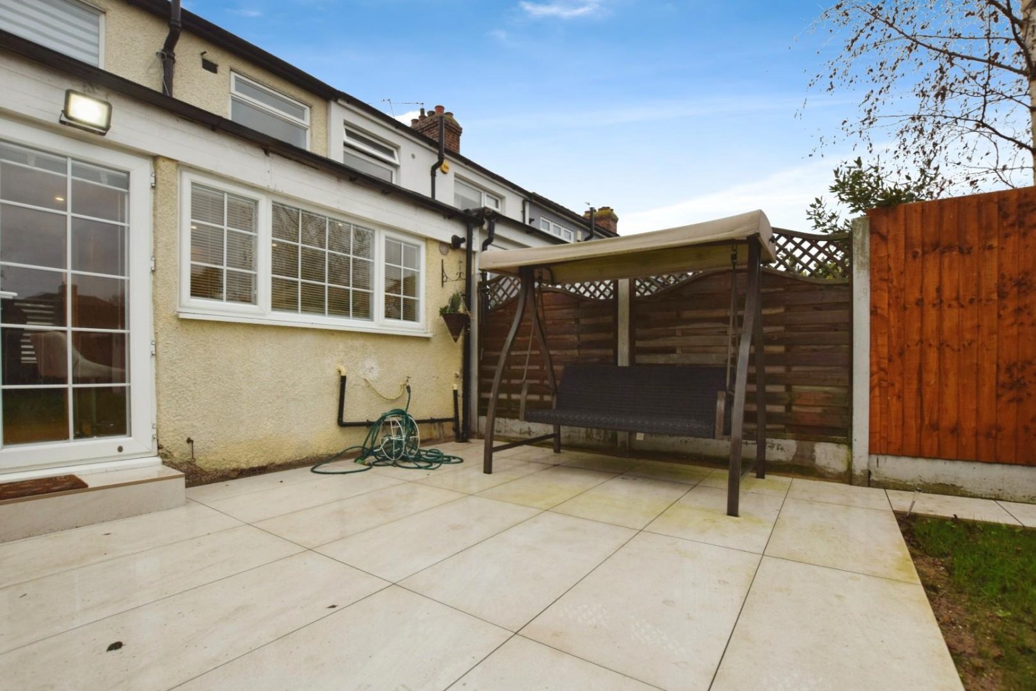 Laburnum Avenue, Hornchurch, RM12