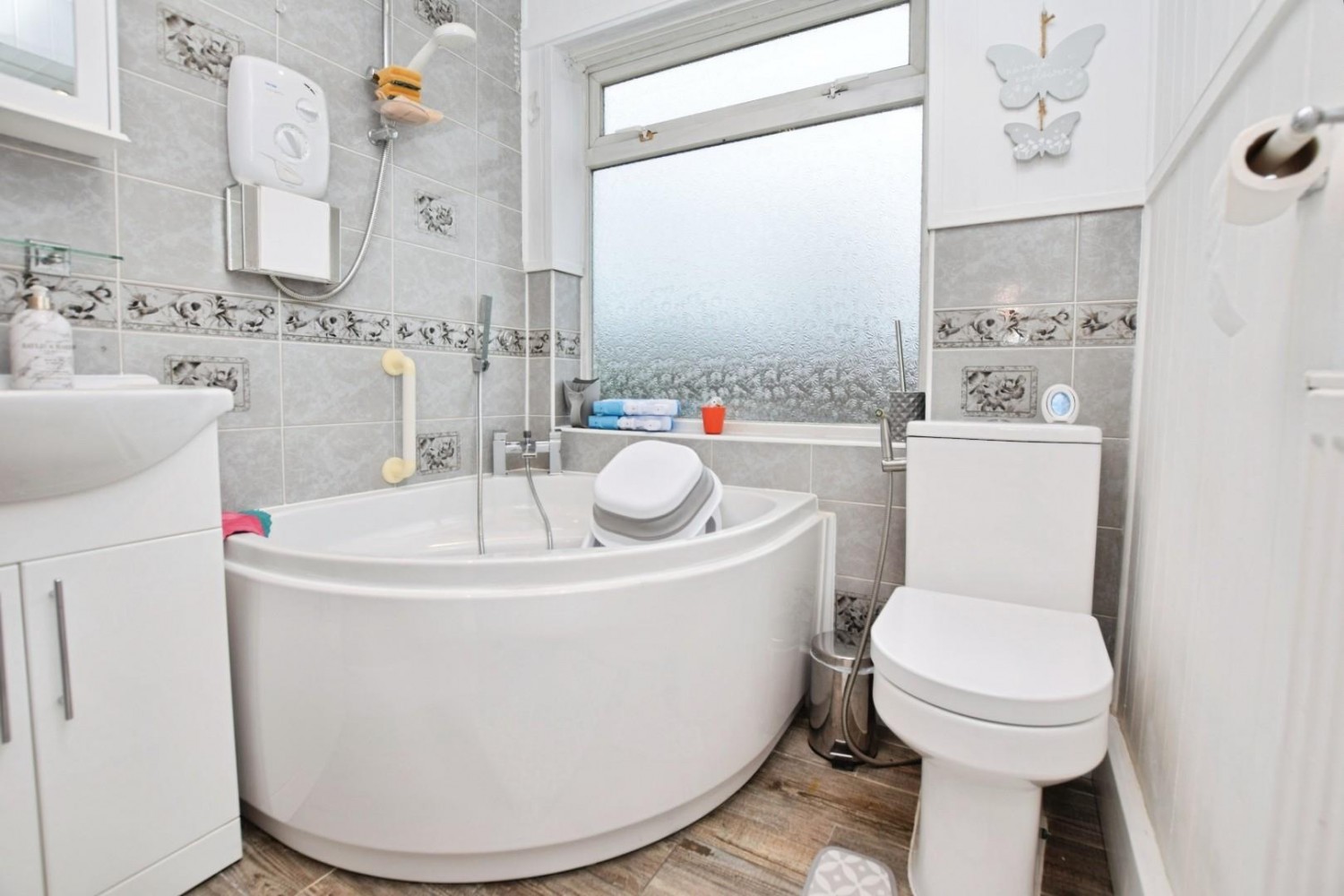 Laburnum Avenue, Hornchurch, RM12