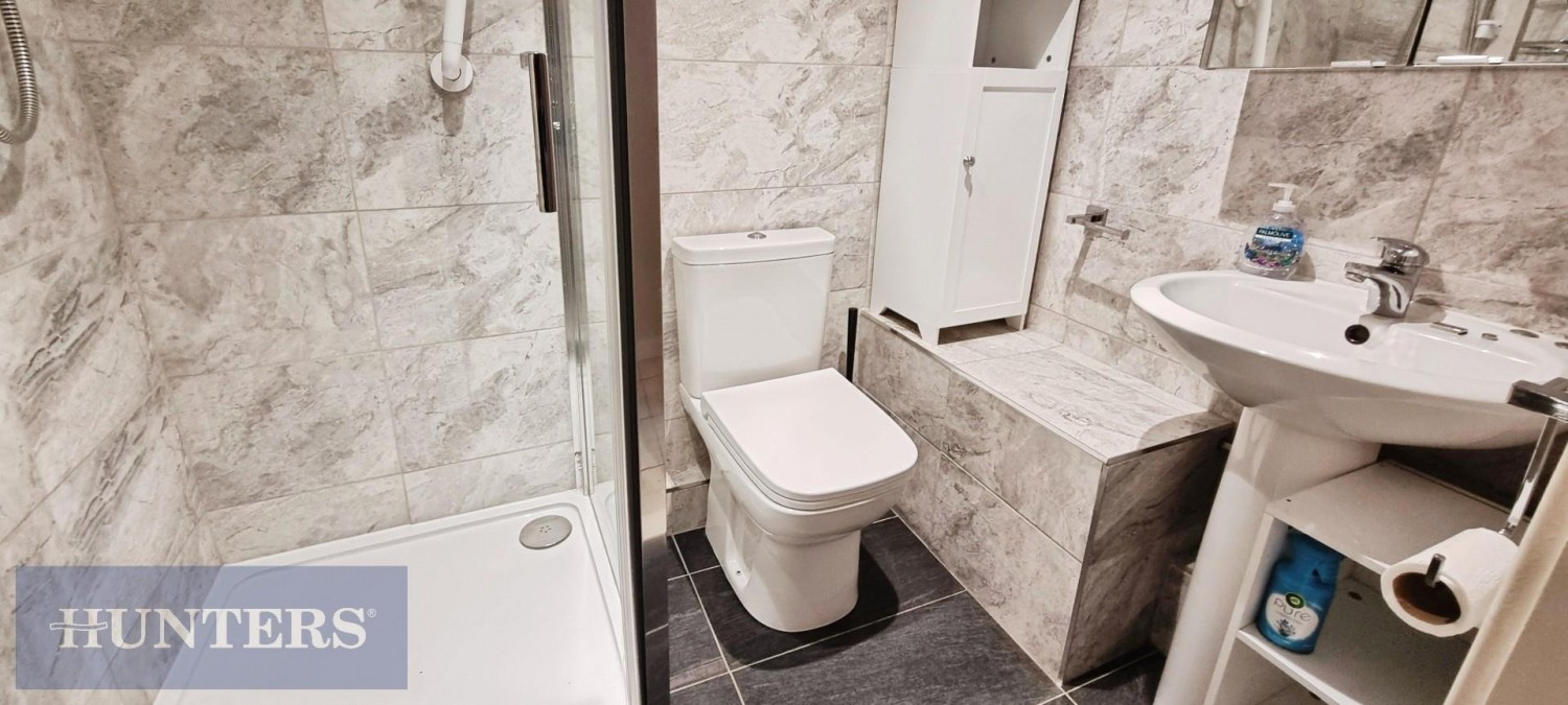 Hele Cross, Bradninch