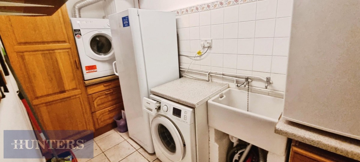 Hele Cross, Bradninch