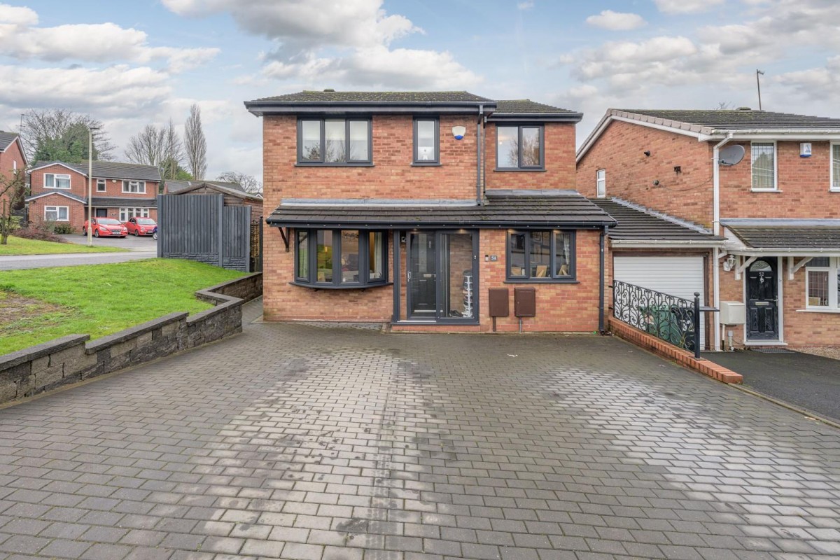 Cowley Drive, Milking Bank