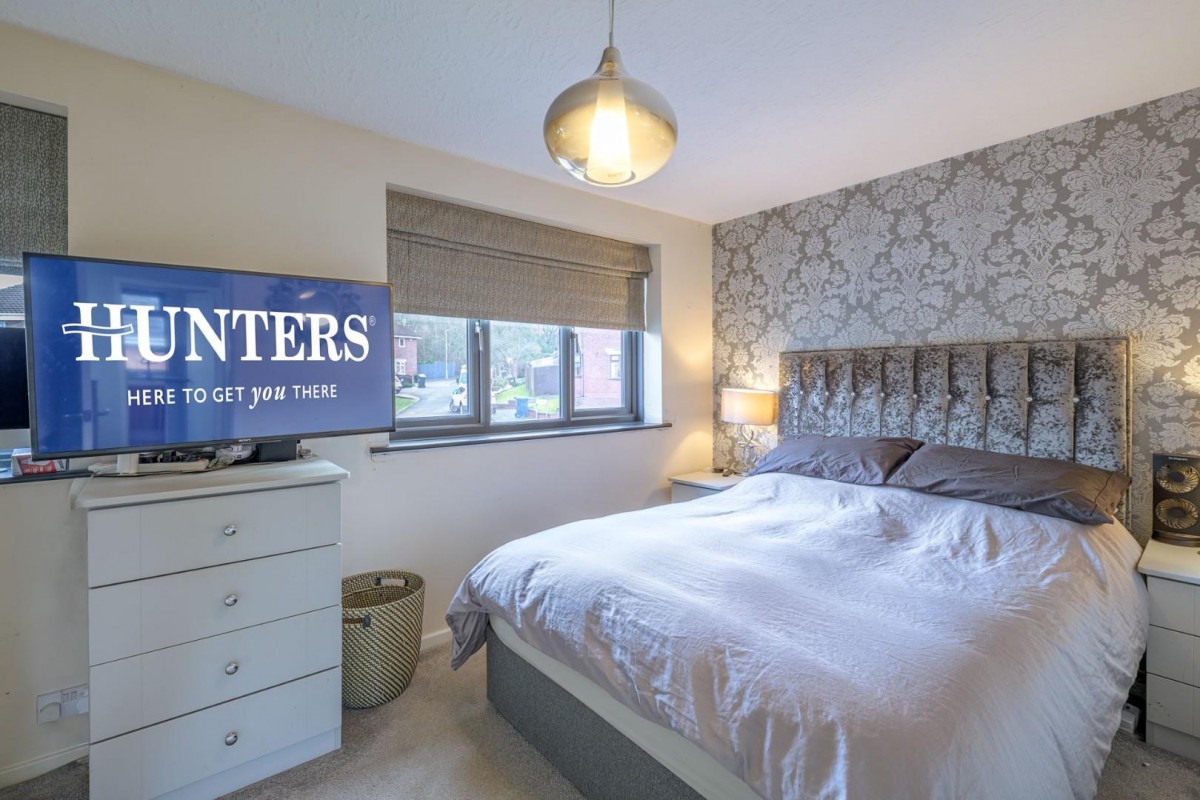 Cowley Drive, Milking Bank