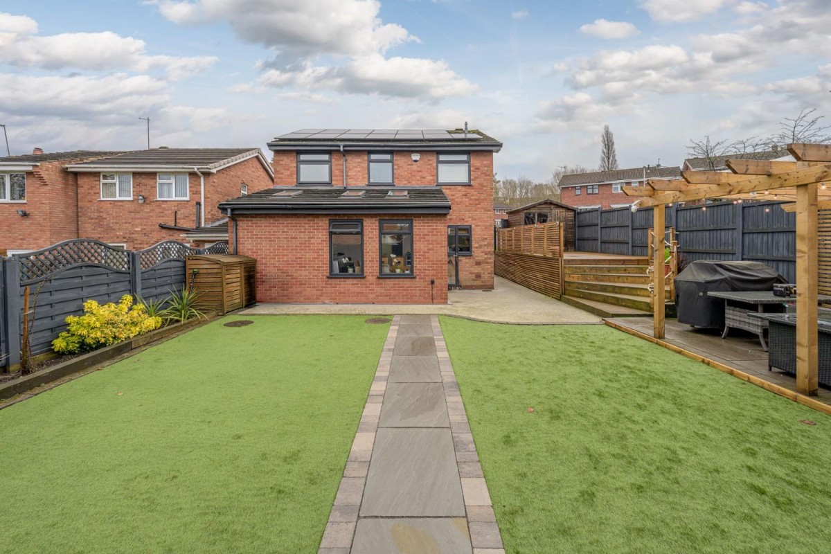 Cowley Drive, Milking Bank