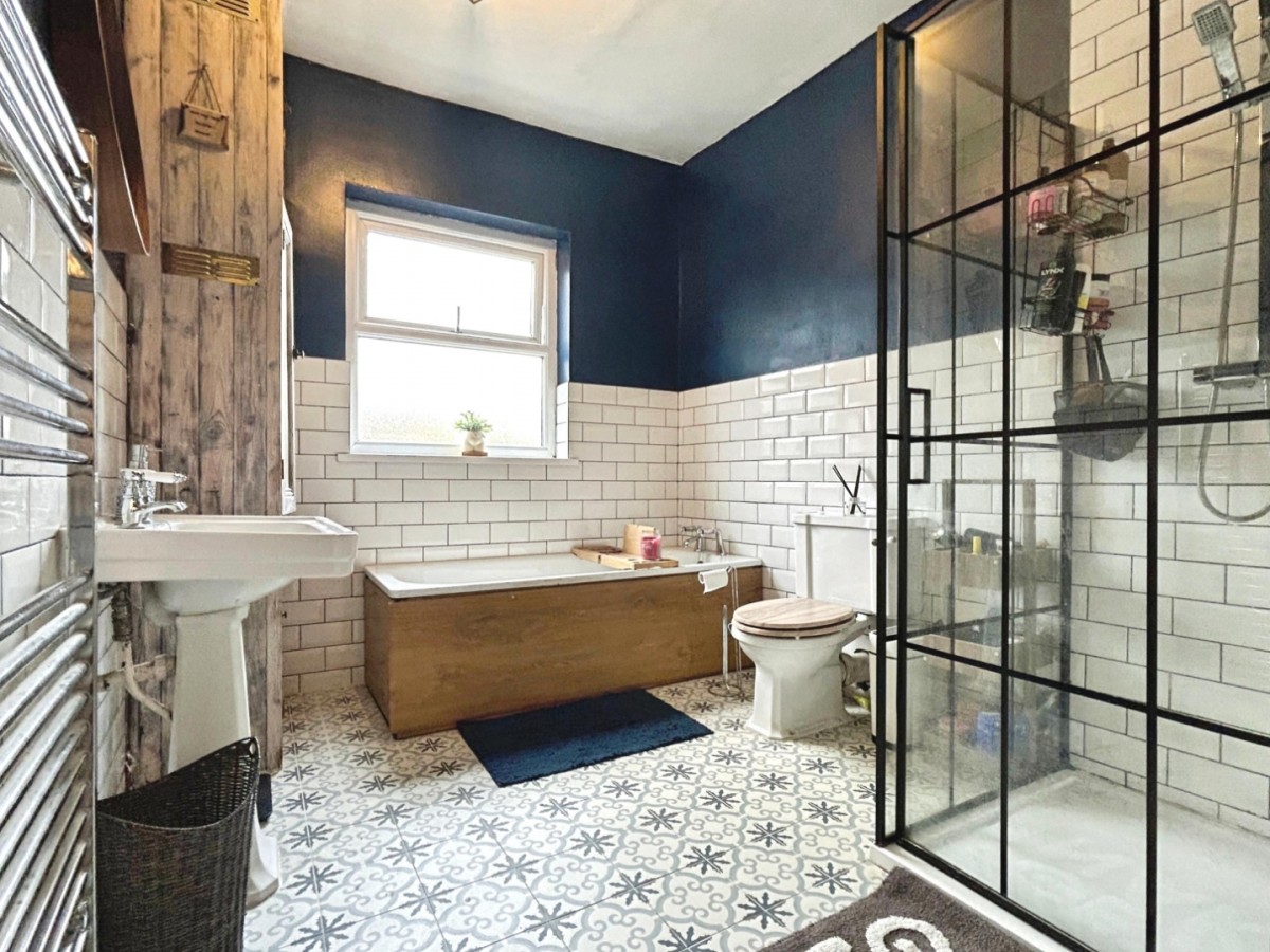 Meadowhall Road, Rotherham, , S61 2JA