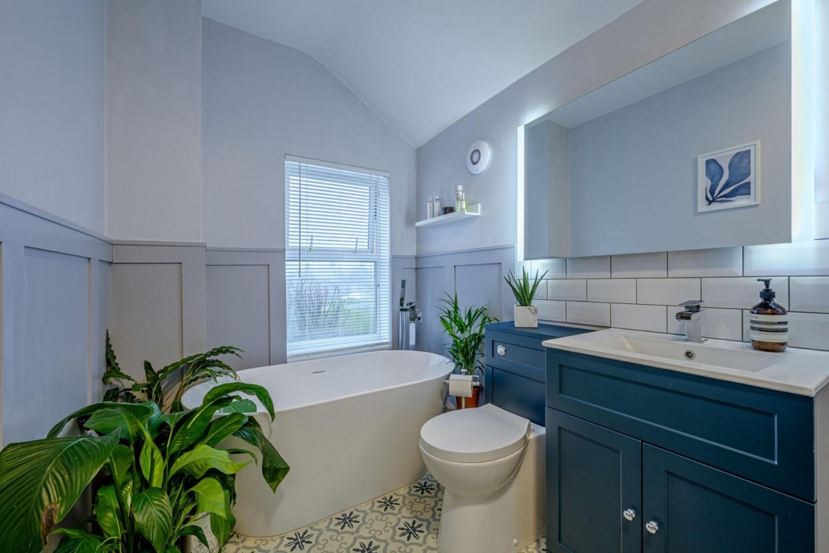 Hampton Court Road, Birmingham