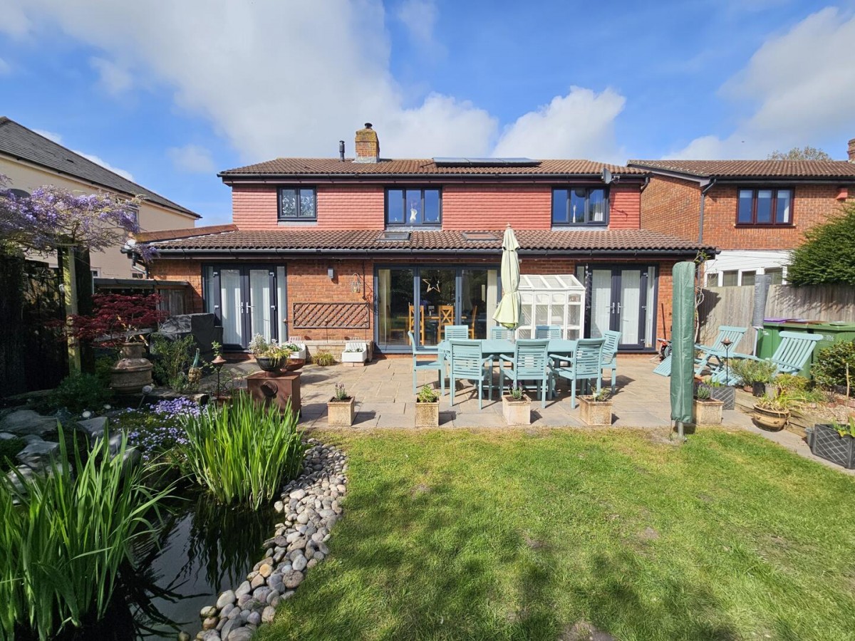 St. Marys Road, West Hythe