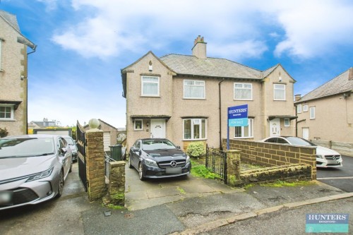 The Oval Bradford, BD8 0AU