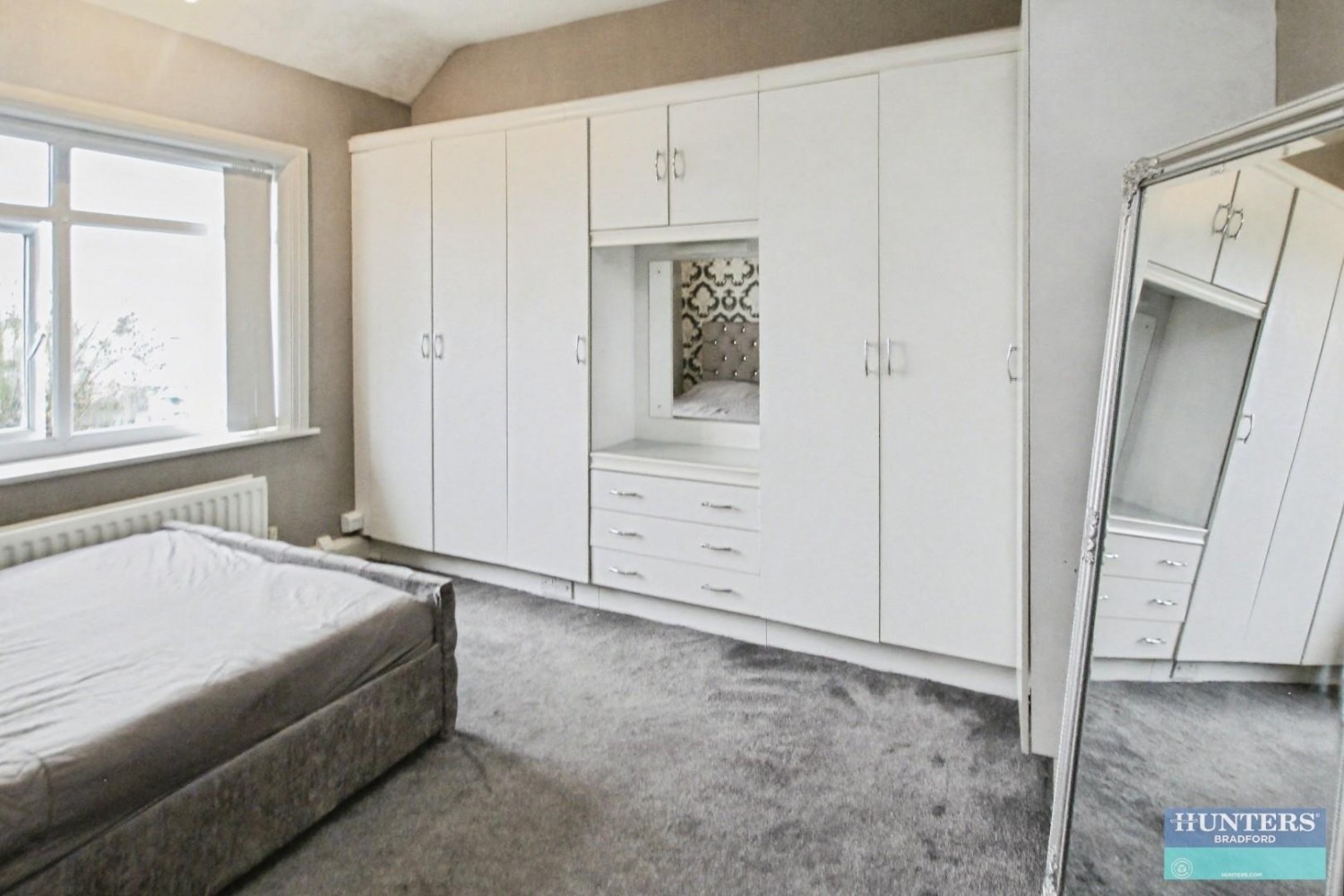 The Oval Bradford, BD8 0AU