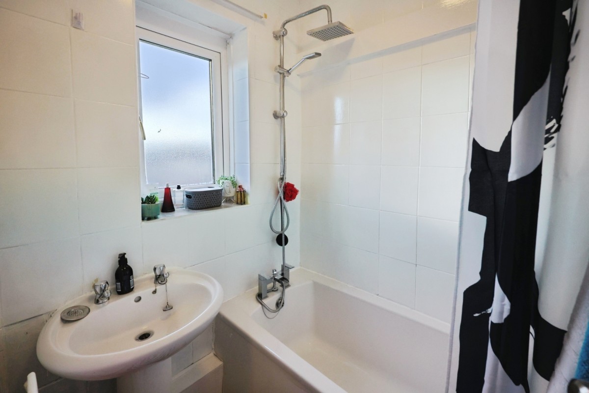 Hawes Crescent, Crook