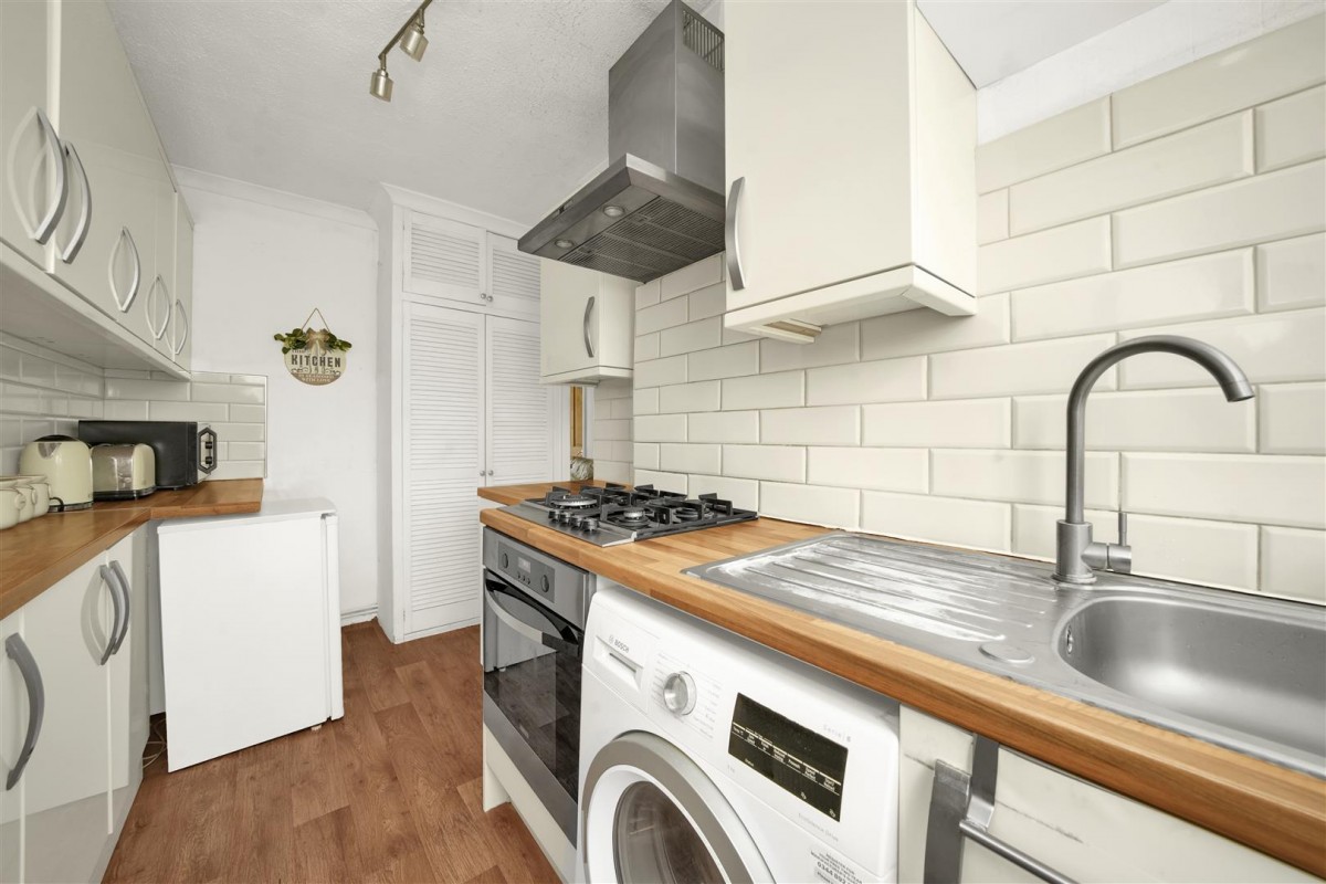 Grantham Gardens, Chadwell Heath, RM6