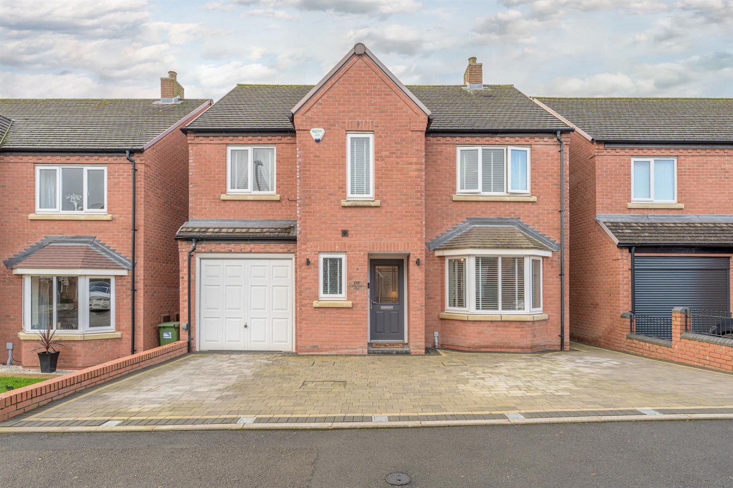 Kirkpatrick Drive, Wordsley, DY8 5TG