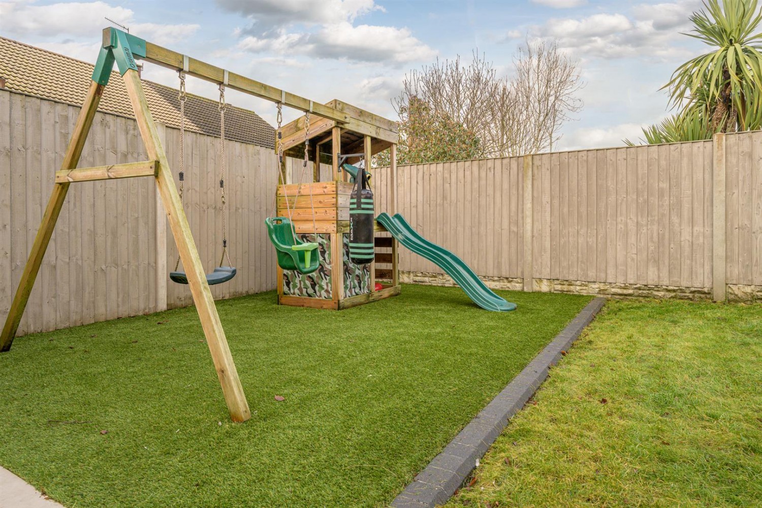 Kirkpatrick Drive, Wordsley, DY8 5TG