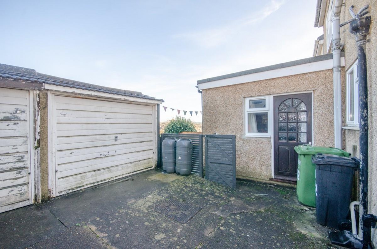 Pound Road, Kingswood, Bristol, BS15 4QU