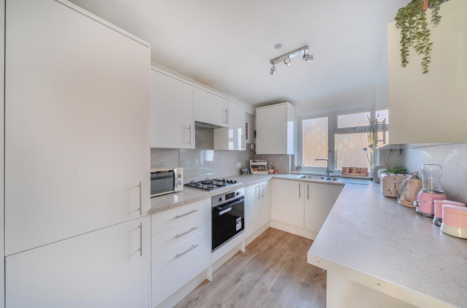 Stoms Path, London, SE6 3QJ