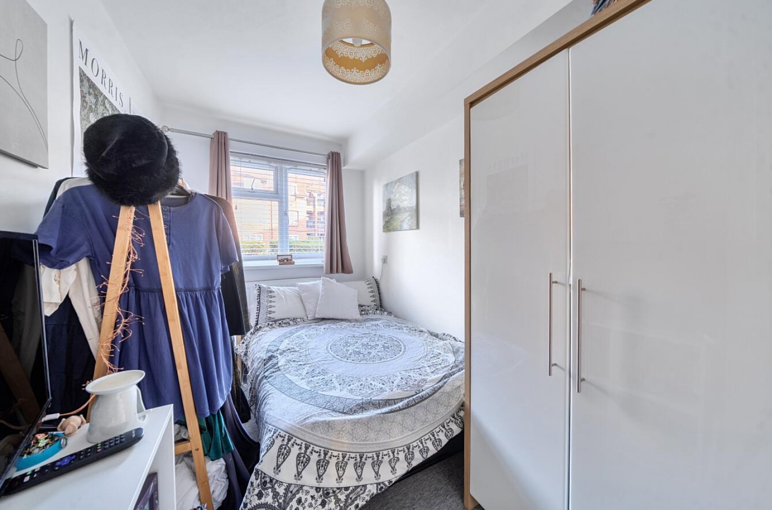 Stoms Path, London, SE6 3QJ