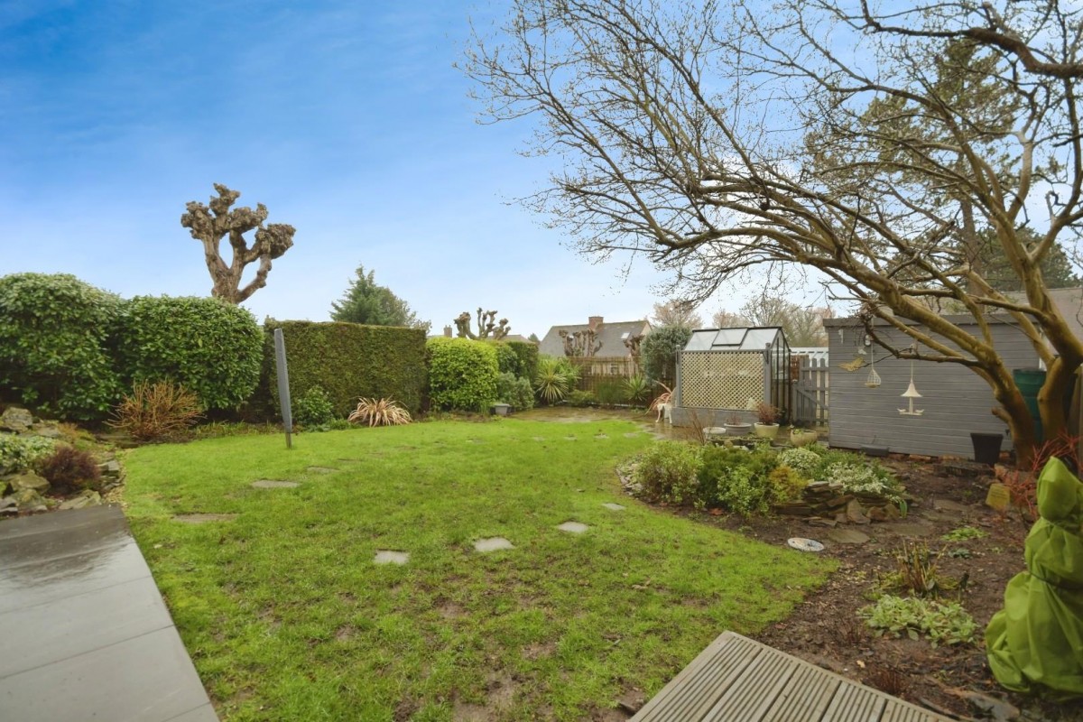 Morris Avenue, Newbold, Chesterfield, S41 7BA