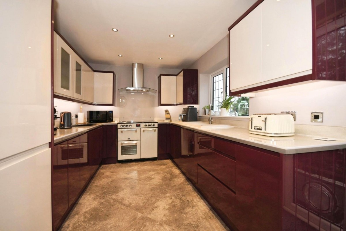 Morris Avenue, Newbold, Chesterfield, S41 7BA