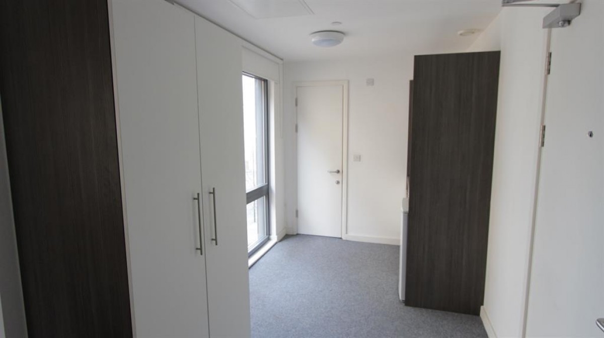 Howard Lane, Sheffield, S1 2FT