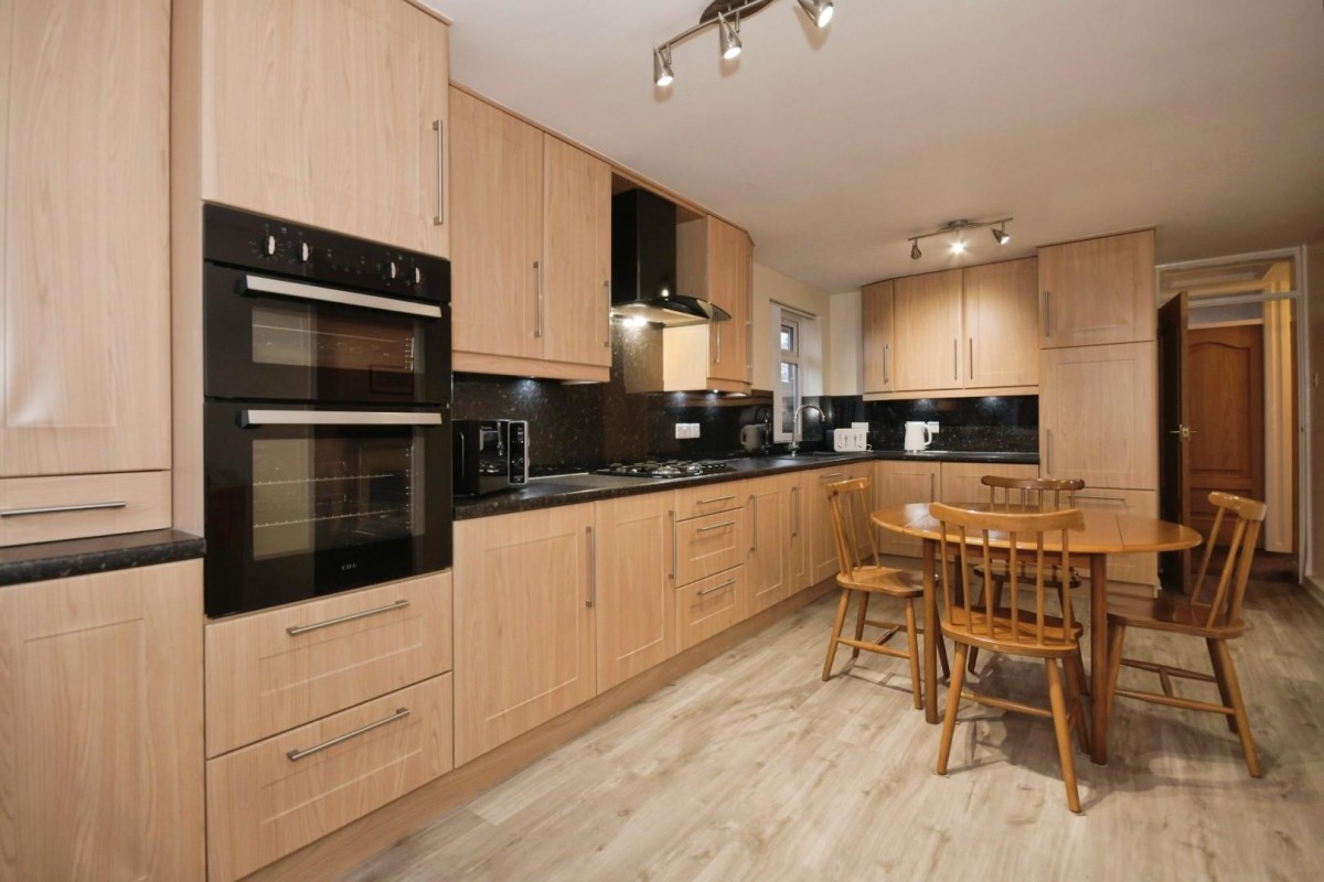 Churchland Avenue, Holmewood, Chesterfield, S42 5SG