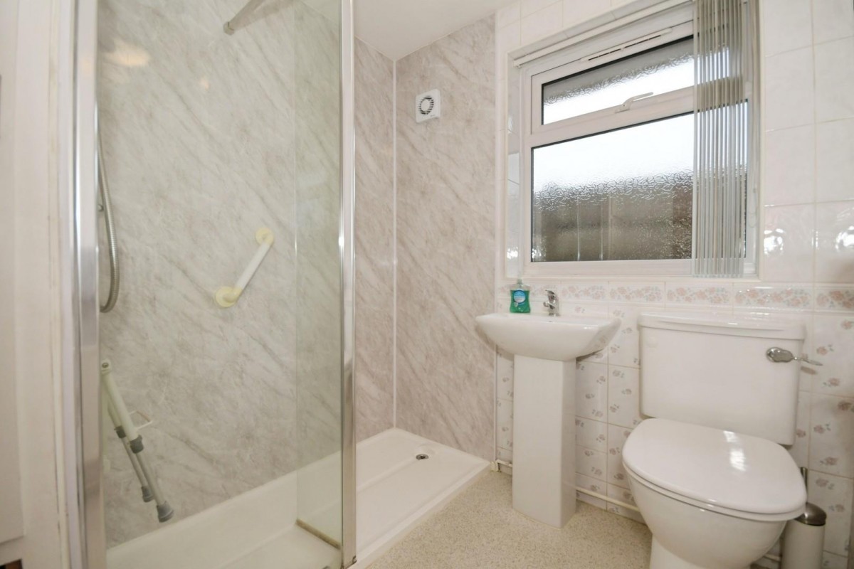 Churchland Avenue, Holmewood, Chesterfield, S42 5SG