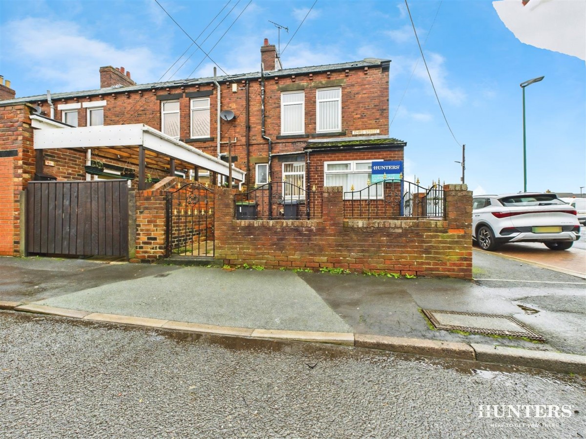 Third Street, Stanley