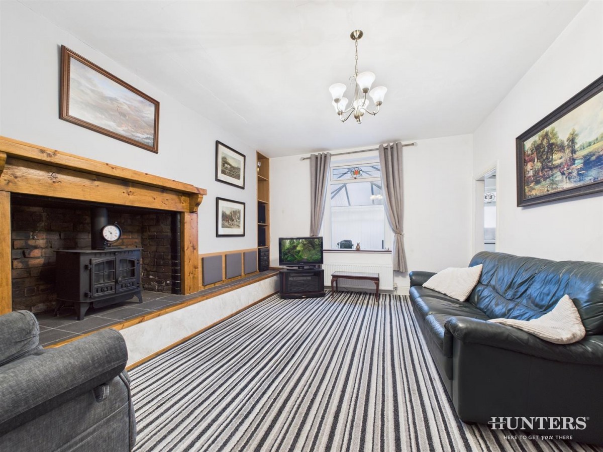 Third Street, Stanley