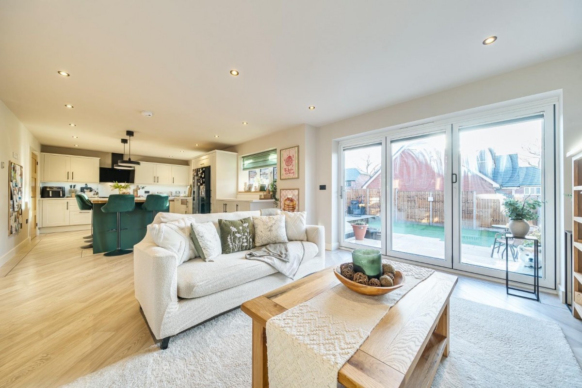 Pumphouse Lane, Redditch