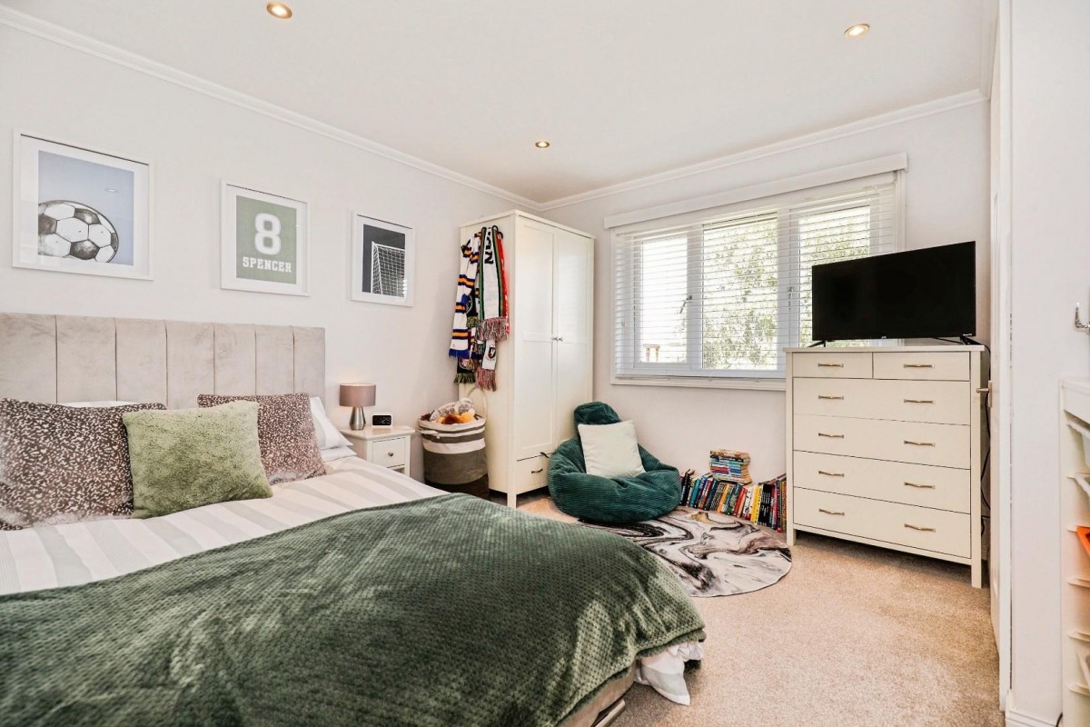 Arthurs Close, Harrogate, HG2 0EF