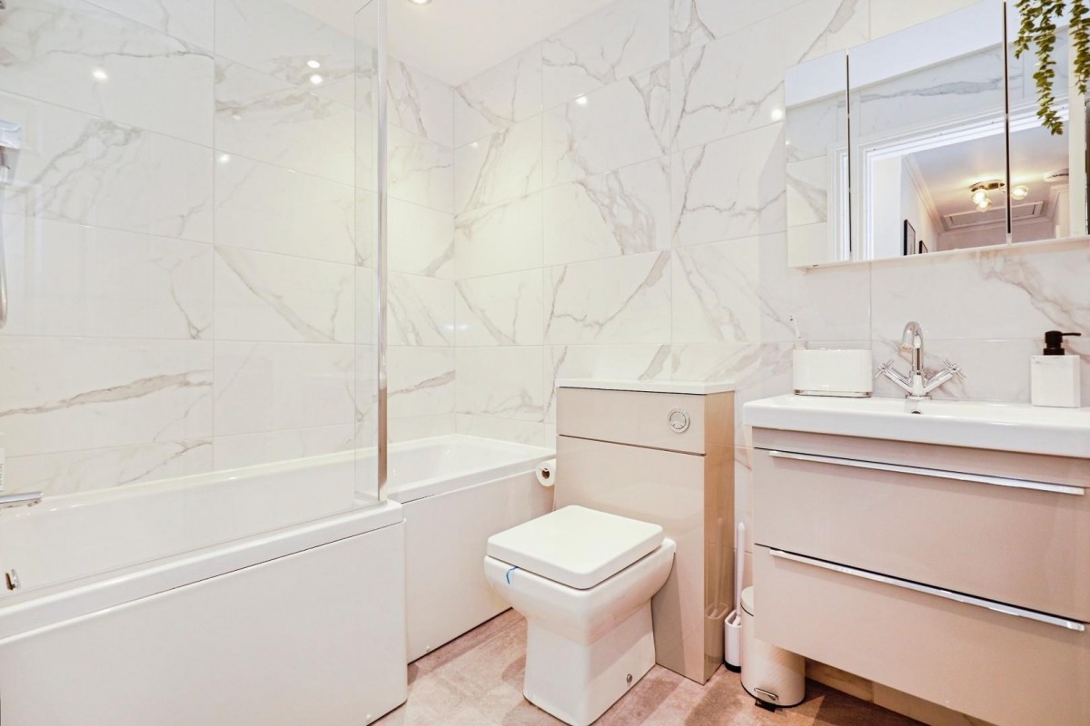 Arthurs Close, Harrogate, HG2 0EF