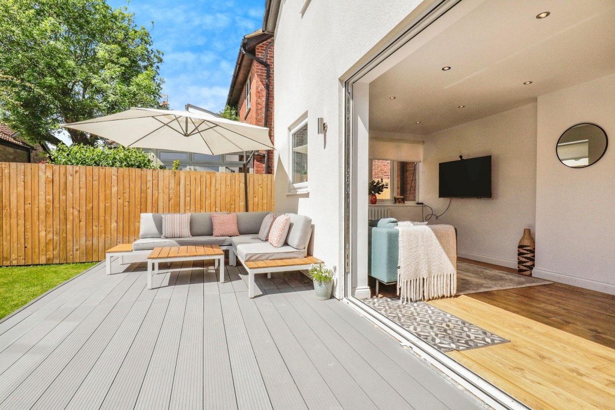 Arthurs Close, Harrogate, HG2 0EF