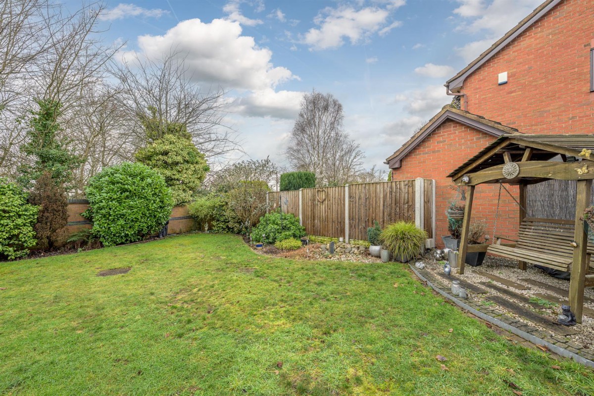 Wainwright Close, Wall Heath, DY6 0AJ