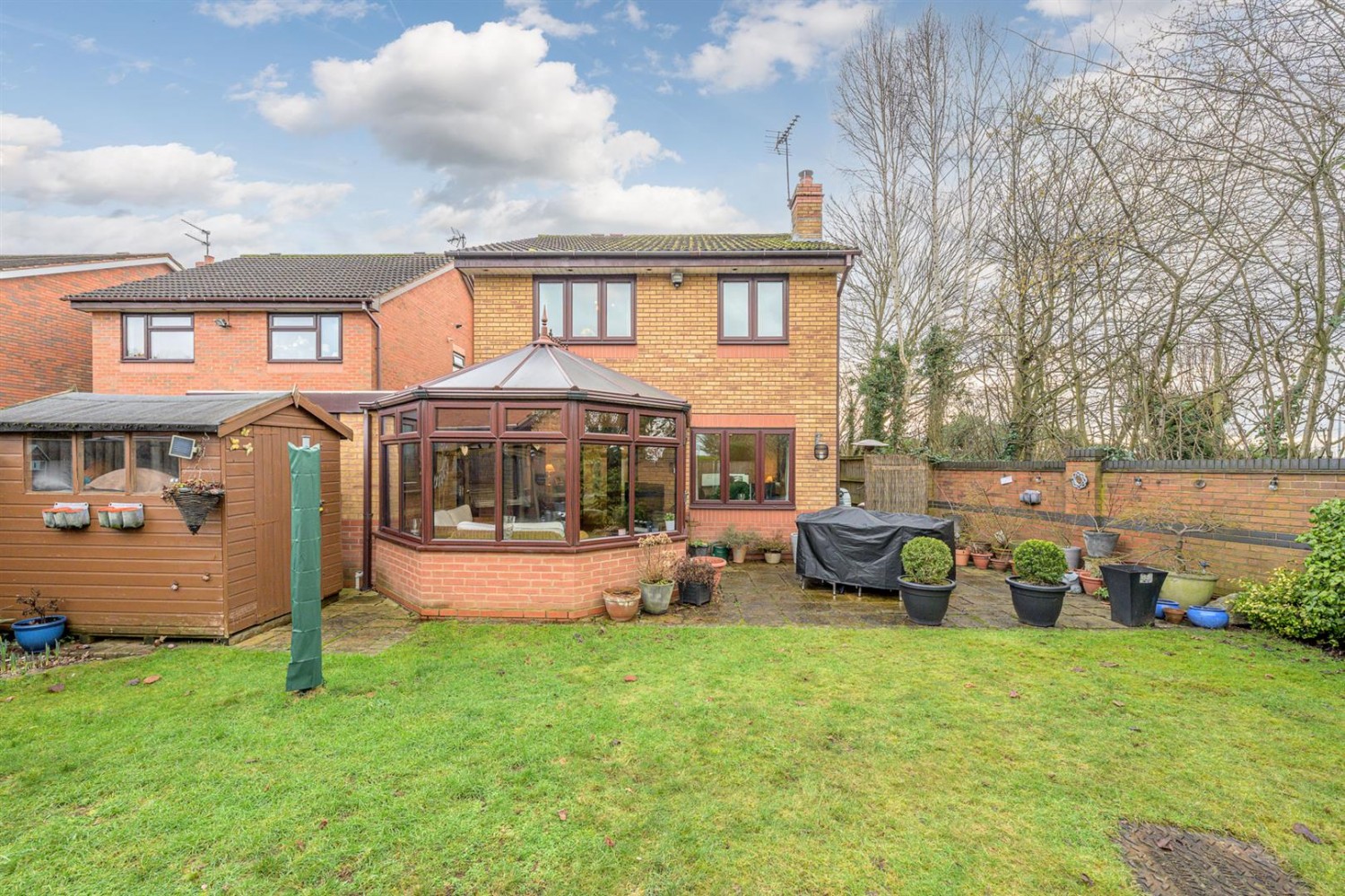 Wainwright Close, Wall Heath, DY6 0AJ