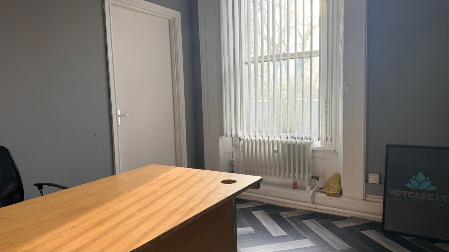 Track Road, Batley, WF17 7AA