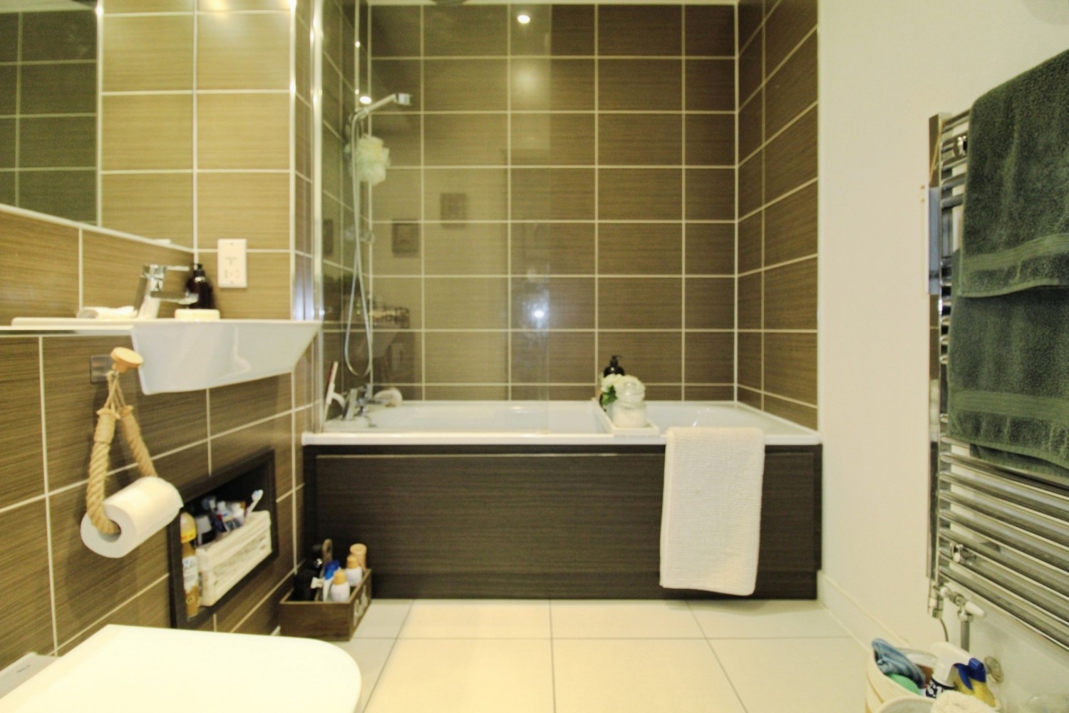 Hazlemere Marina, Waltham Abbey