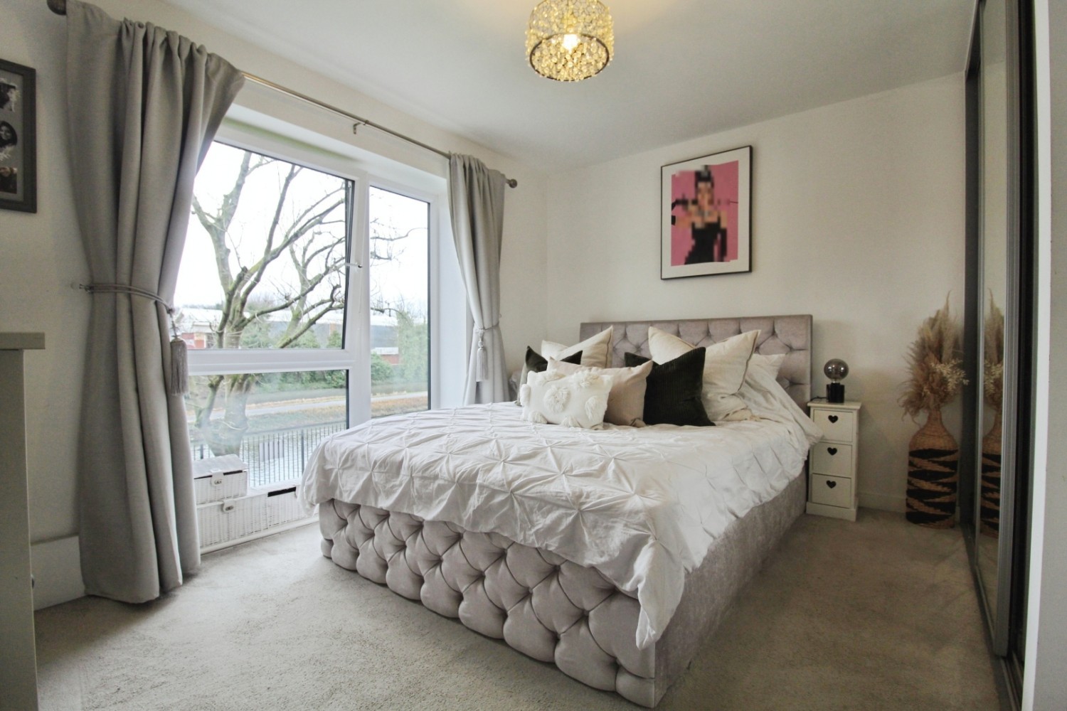 Hazlemere Marina, Waltham Abbey