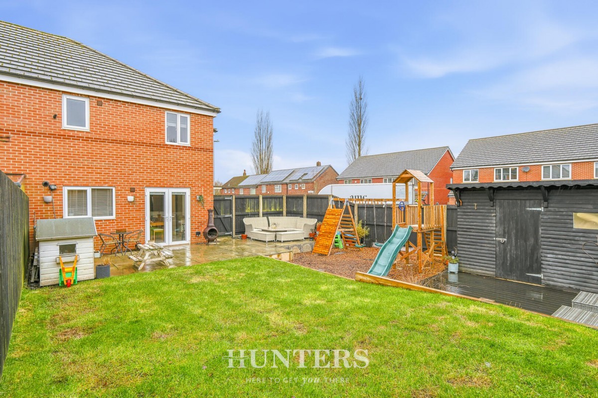 Thursby Walk, Middleton M24