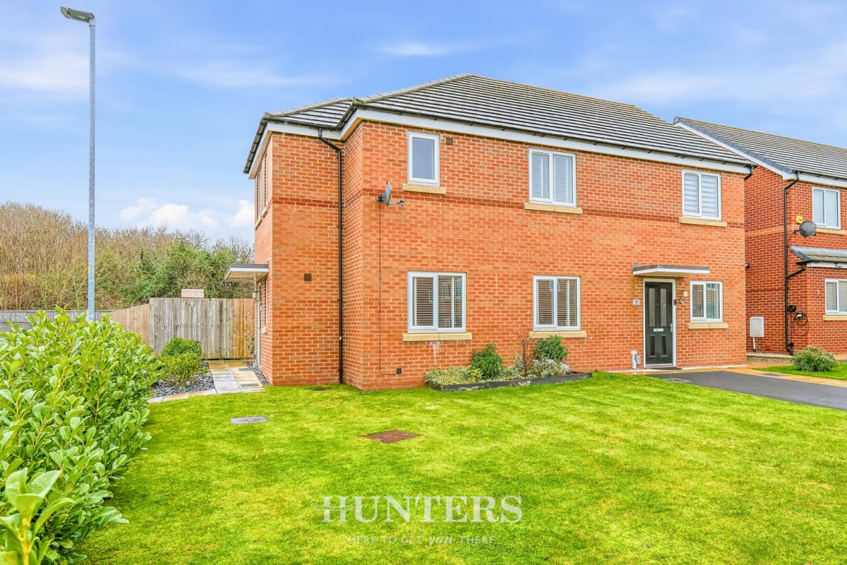 Thursby Walk, Middleton M24