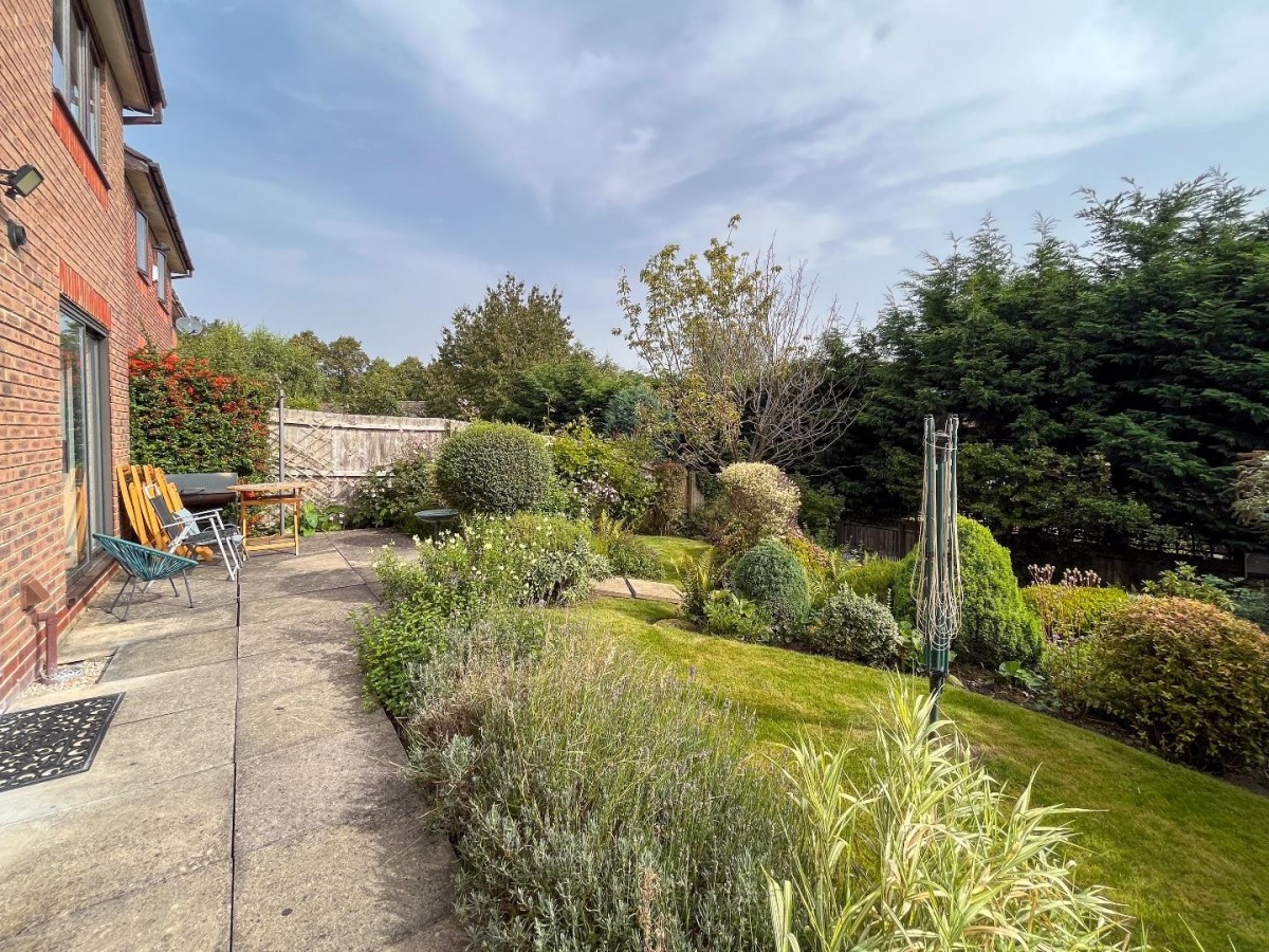 Chadwick Crescent, Oxford Park Dewsbury