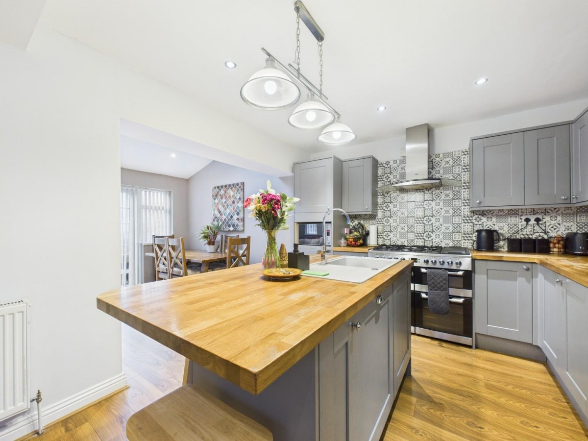 Stoneyridge Avenue, Bradford