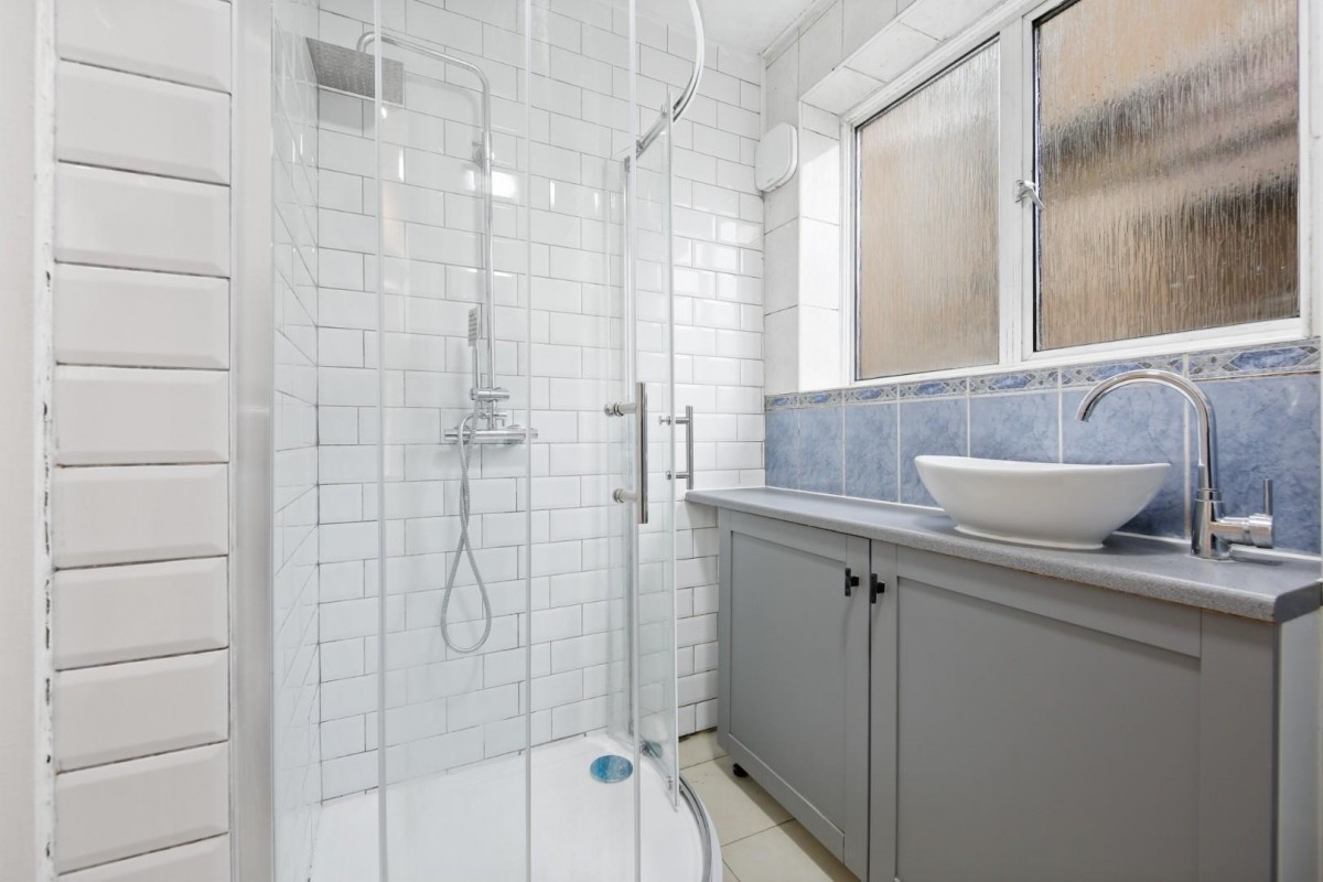 Mill Lane, Chadwell Heath, RM6