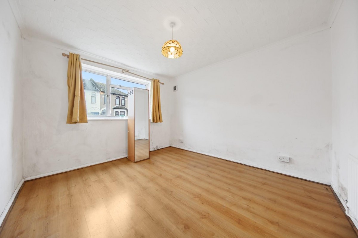 Mill Lane, Chadwell Heath, RM6